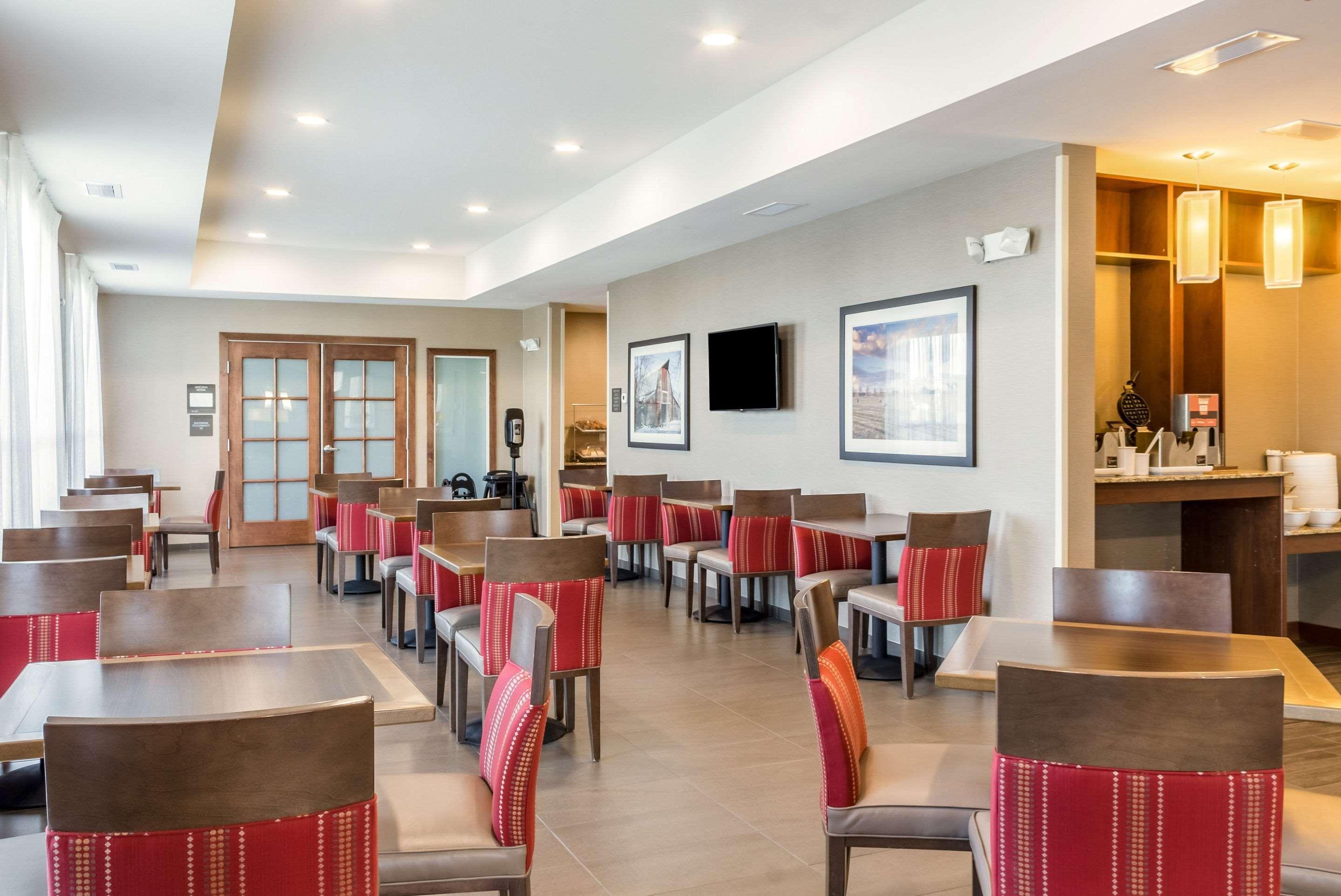 Comfort Inn & Suites Avera Southwest Сиукс Фолс Екстериор снимка