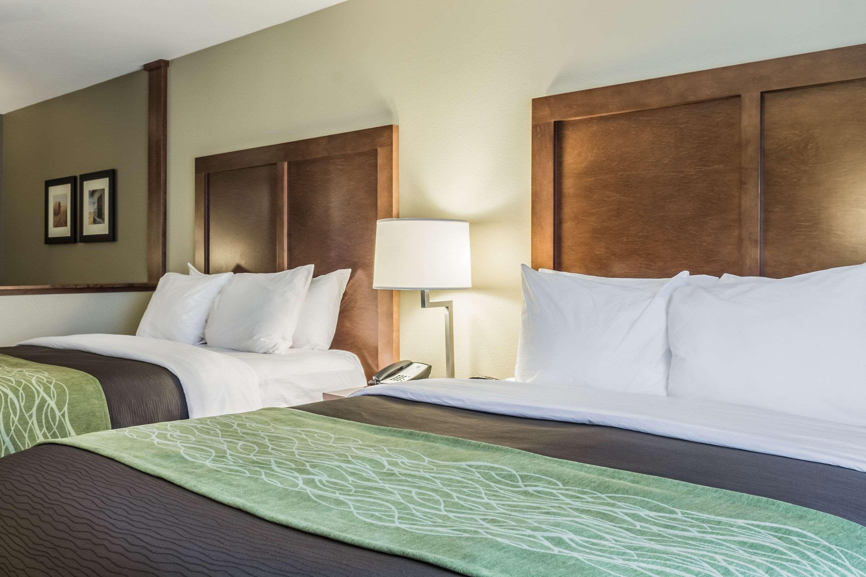 Comfort Inn & Suites Avera Southwest Сиукс Фолс Екстериор снимка