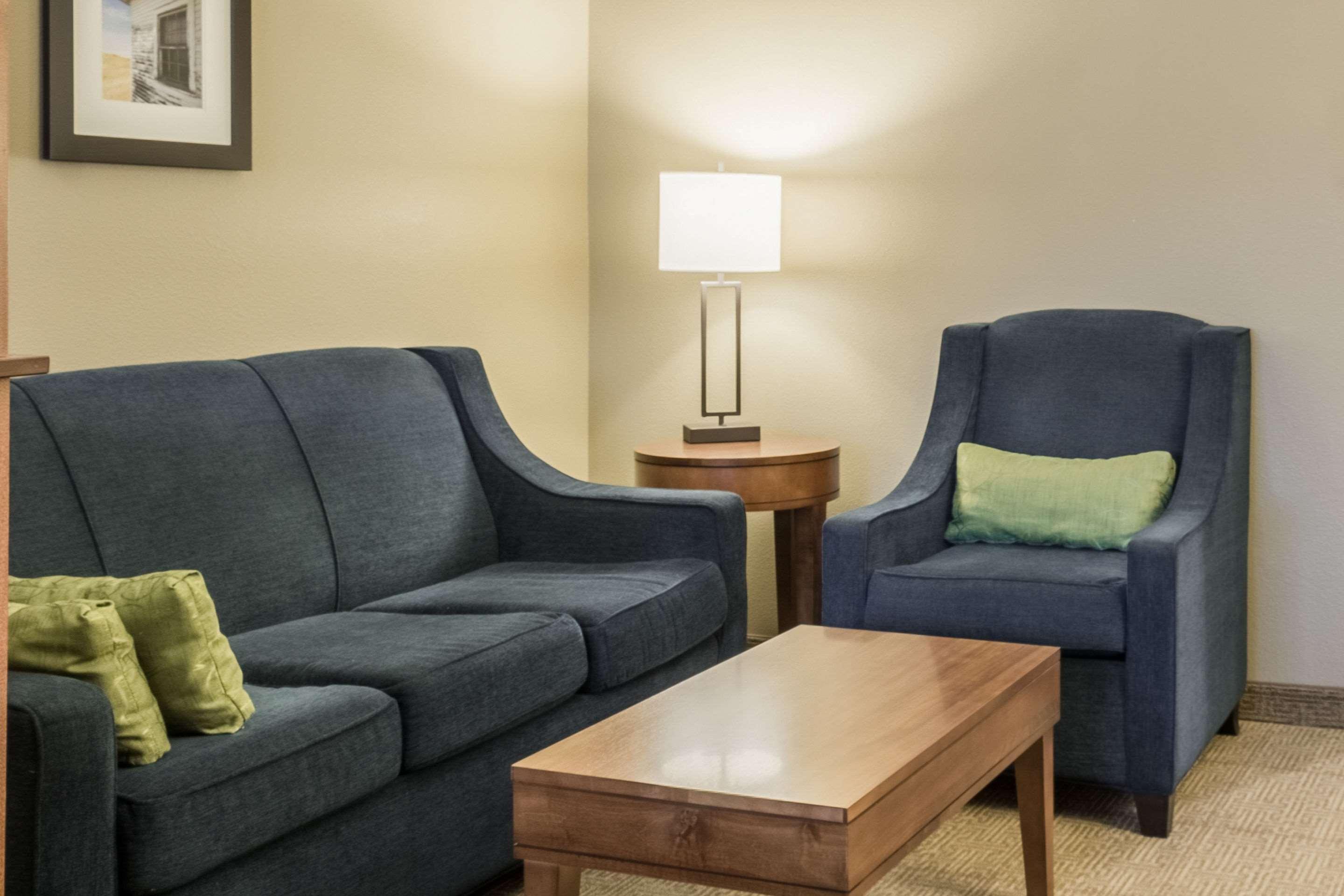 Comfort Inn & Suites Avera Southwest Сиукс Фолс Екстериор снимка