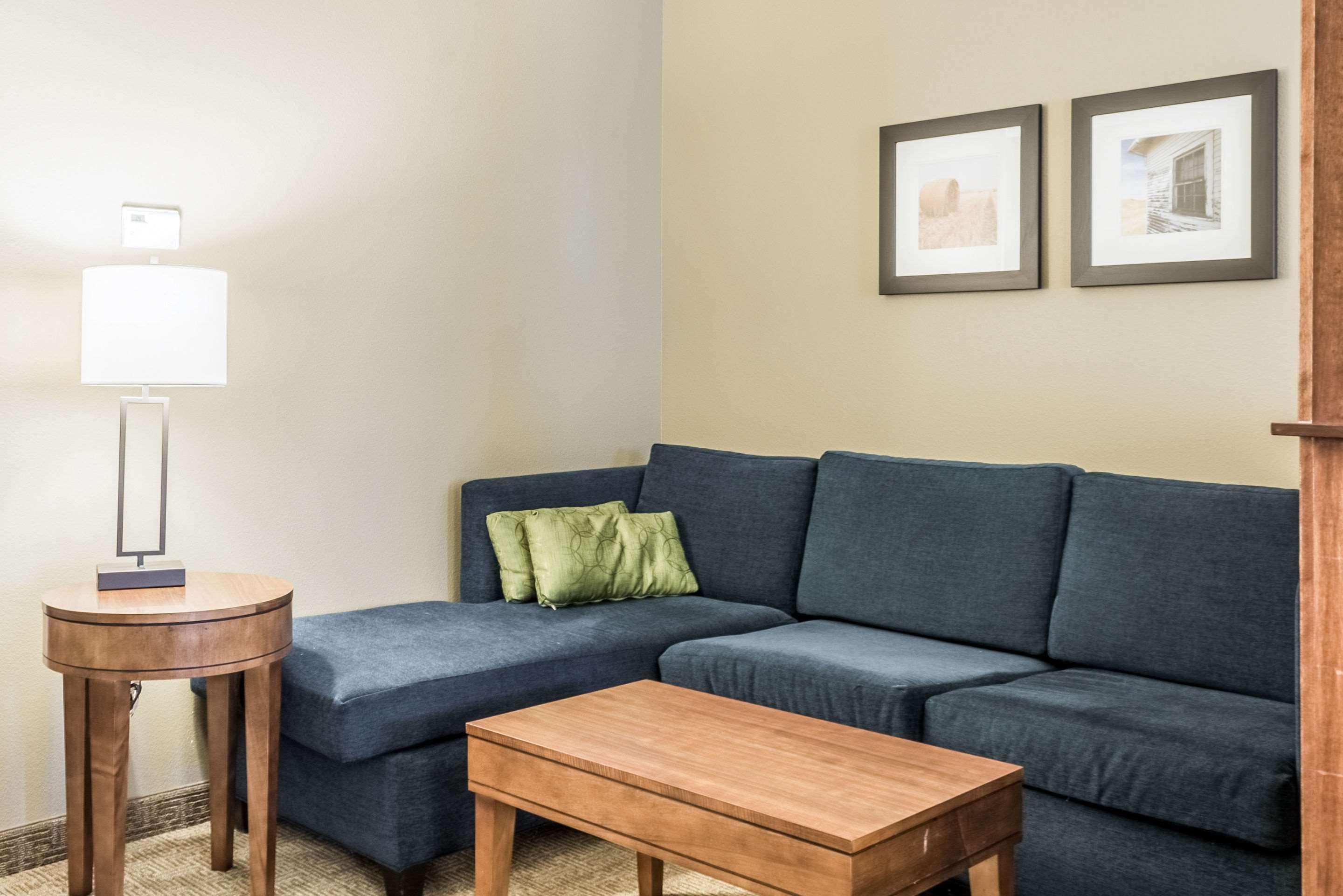 Comfort Inn & Suites Avera Southwest Сиукс Фолс Екстериор снимка