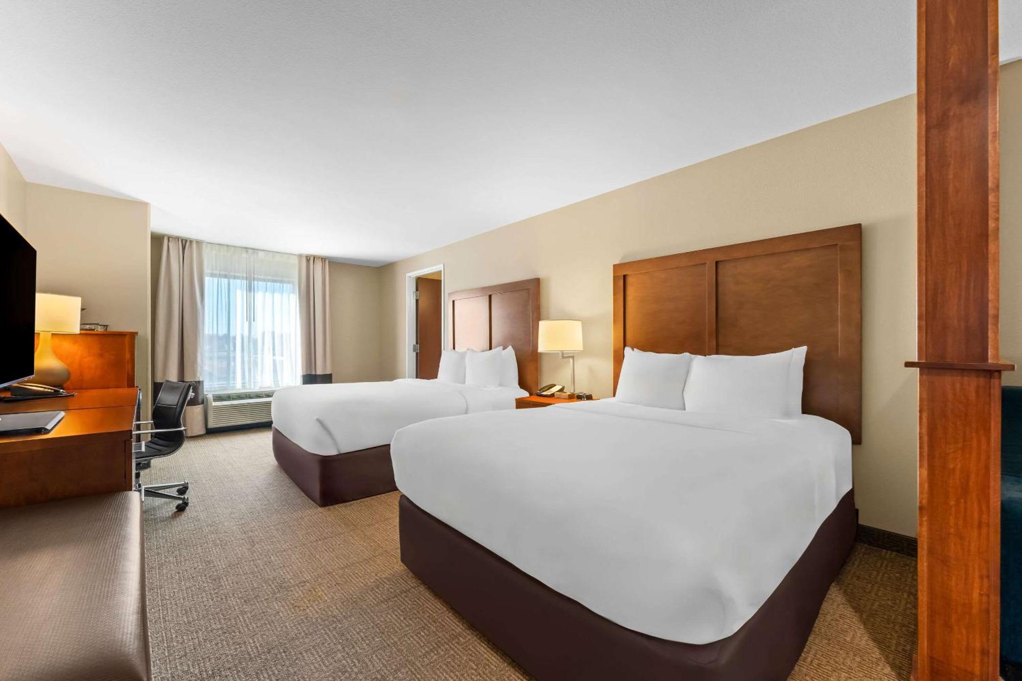 Comfort Inn & Suites Avera Southwest Сиукс Фолс Екстериор снимка